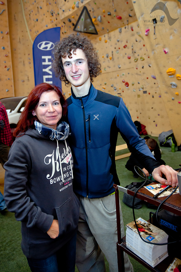 vertigo, open, lezecke, centrum, boulder, bouldering, umela, stena, boulder, pretek